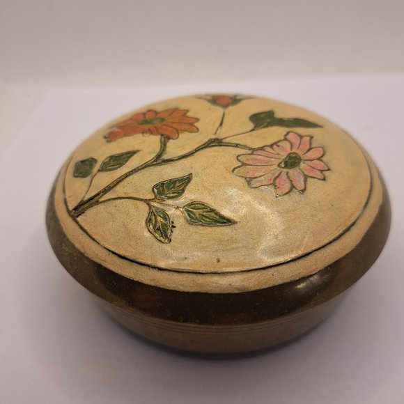 Brass lidded jewelery box - Picture 1 of 7
